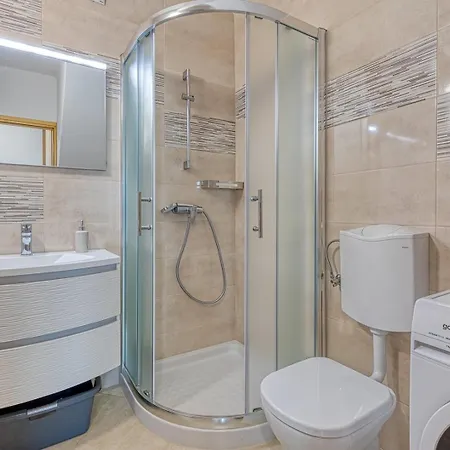 Casa Martina With Whirlpool Feriehus *