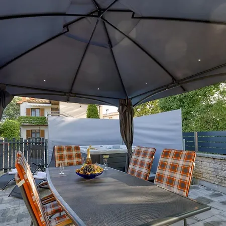 Casa Martina With Whirlpool