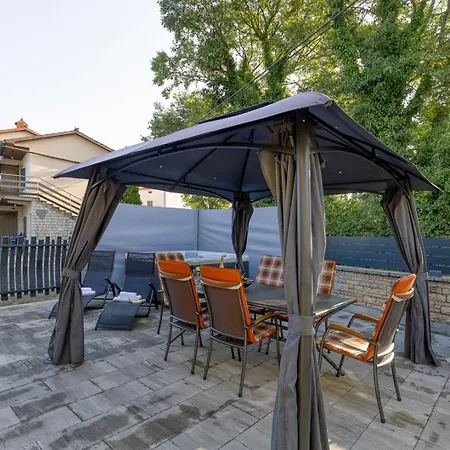 Vakantiehuis Casa Martina With Whirlpool *