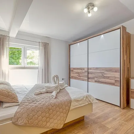 Casa Martina With Whirlpool Semesterbostad *
