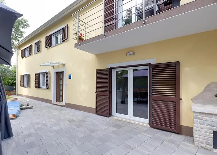 Casa Martina With Whirlpool Ferienhaus