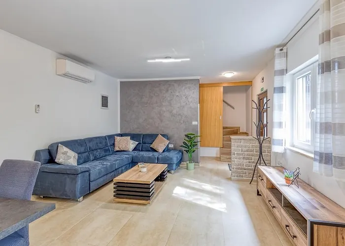 Casa Martina With Whirlpool Barban