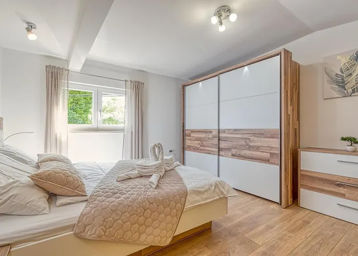 Casa Martina With Whirlpool Vakantiehuis *